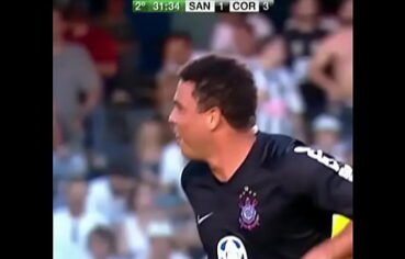 Ronaldo gordão o Santos na final do paulista de 2009